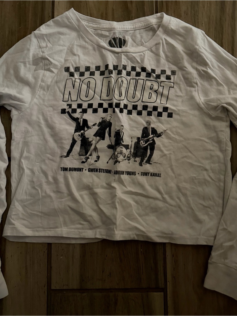 No Doubt Graphic Long-Sleeve Tee - White
